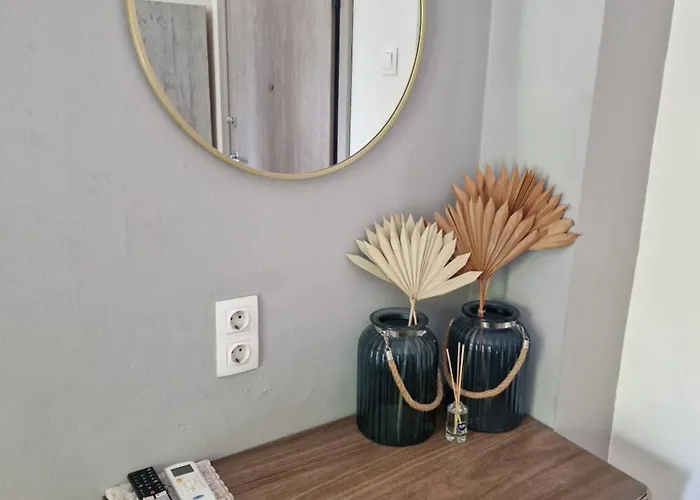 Apartment Closer 