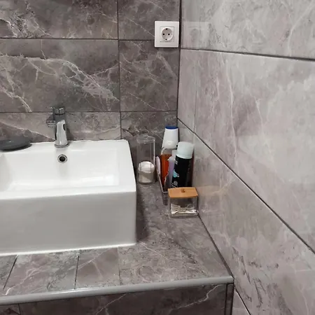 Apartment Closer 