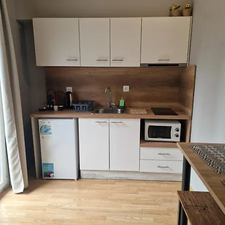 Apartment Closer 