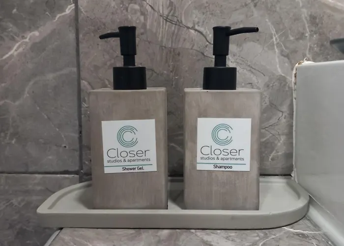 Closer 